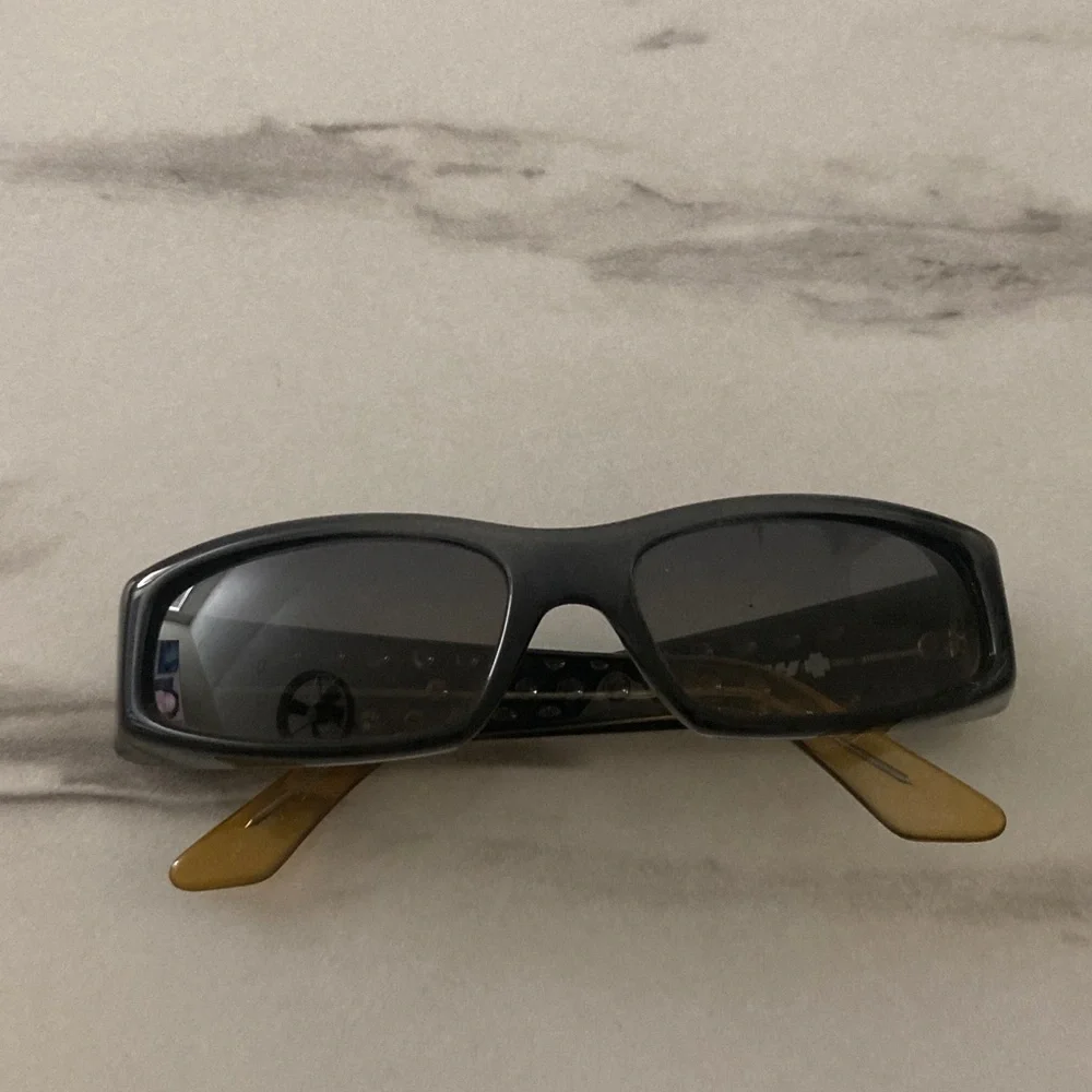 Men's Rectangular Black Sunglasses with Brown Temples